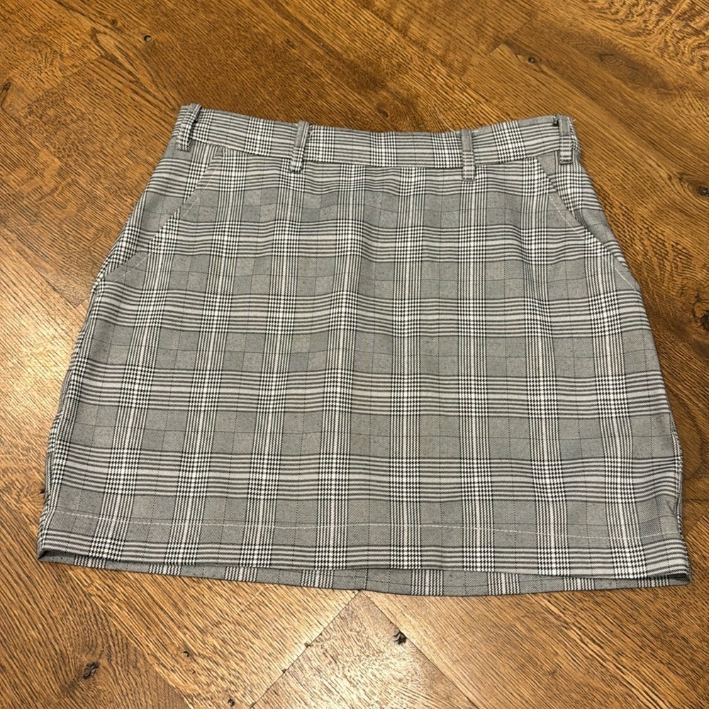 Gab & Kate Women’s Skirt Grey and White Size Small